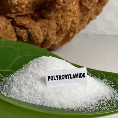 Poliacrilamida catiónica blanca química CPAM 9003-05-8 del floculante del polvo del polímero
